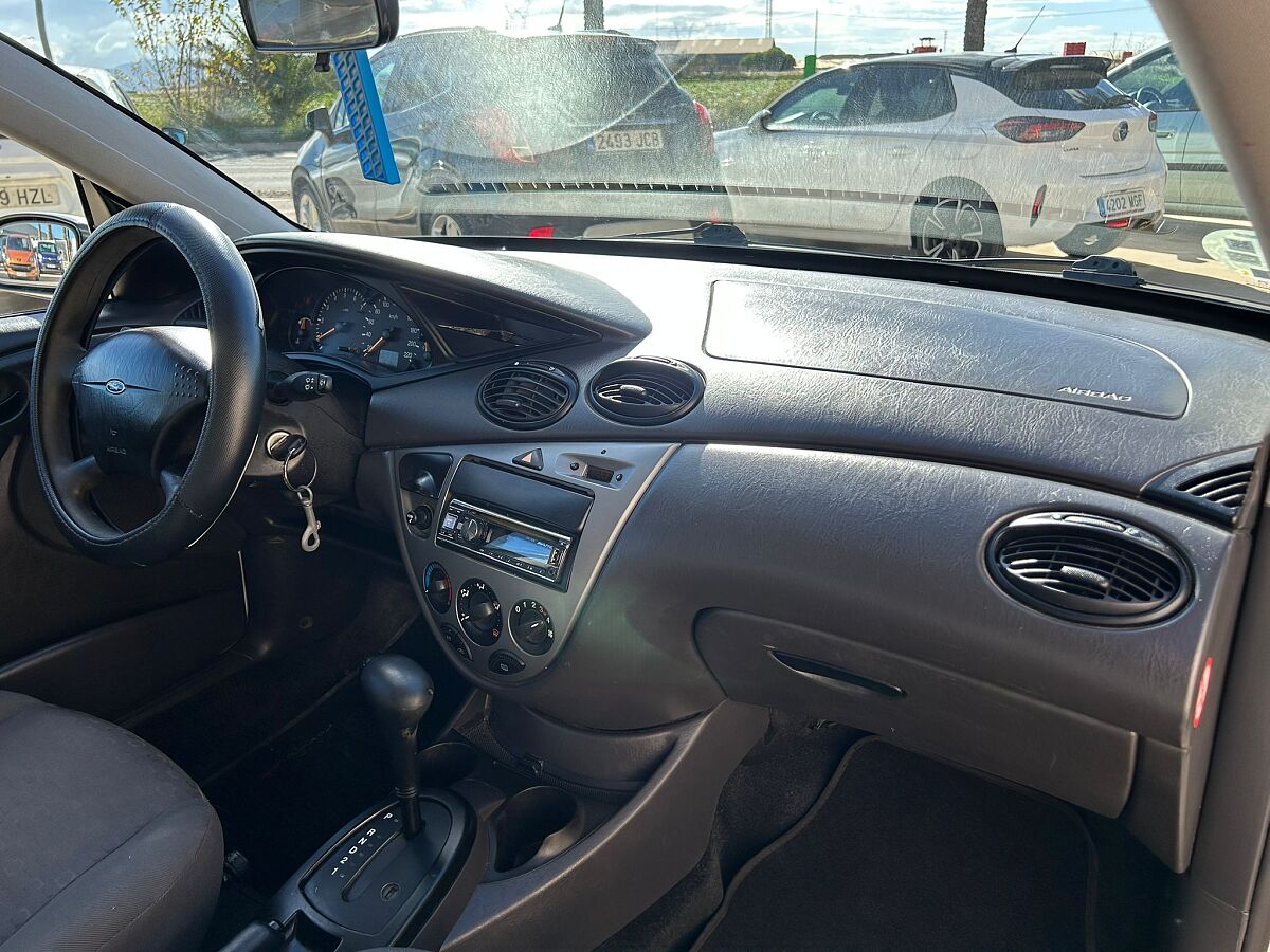 FORD FOCUS TREND ESTATE 1.6 AUTO SPANISH LHD IN SPAIN 0NLY 123000 MILES 2002